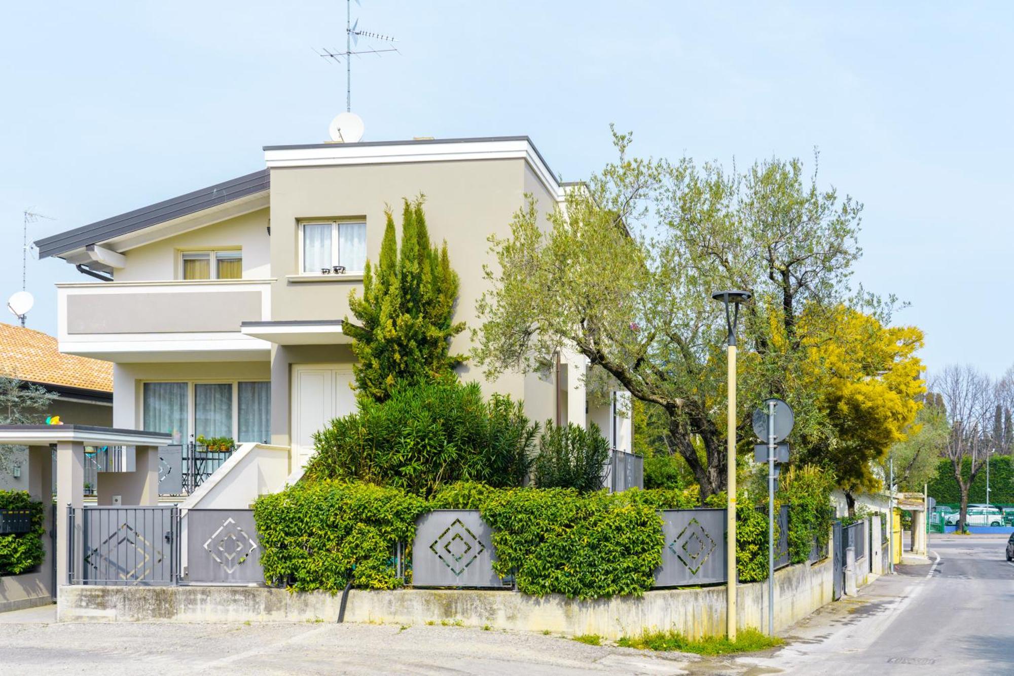 Matteotti Apartments Desenzano del Garda Eksteriør billede