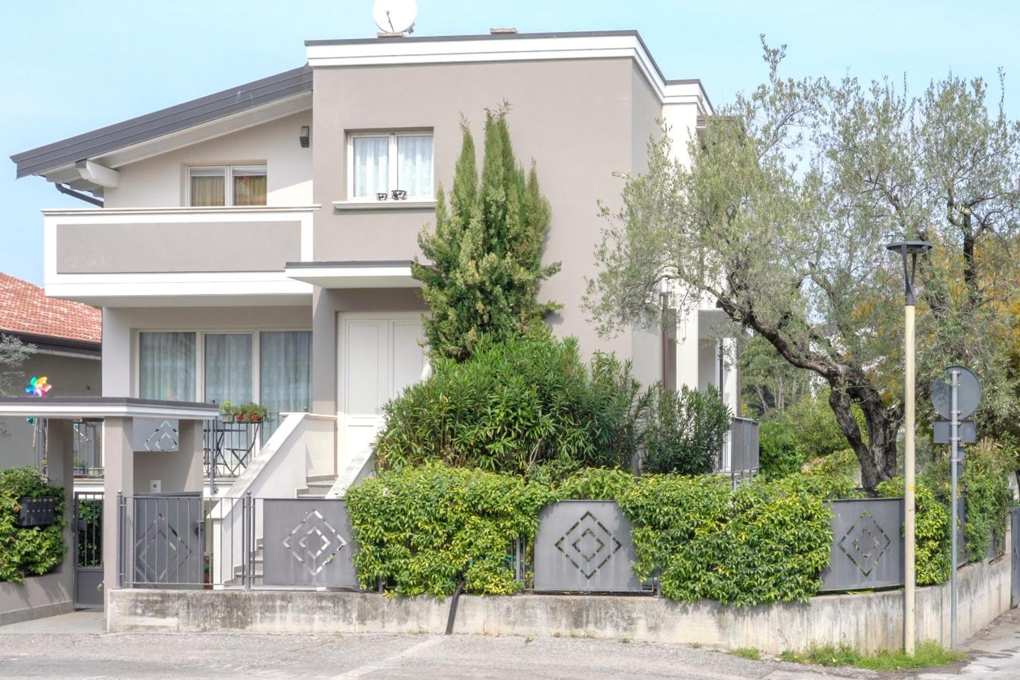 Matteotti Apartments Desenzano del Garda Eksteriør billede