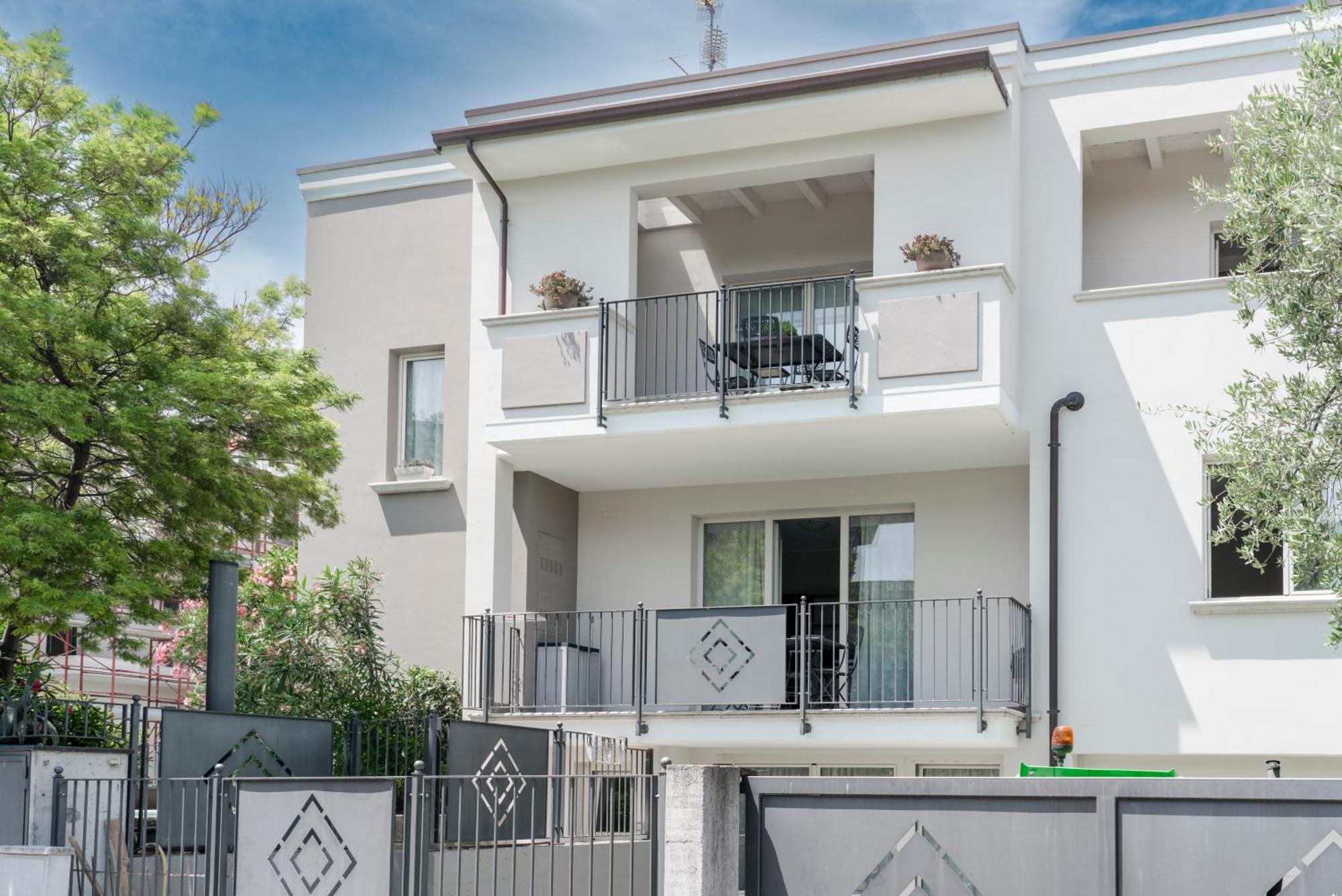 Matteotti Apartments Desenzano del Garda Eksteriør billede